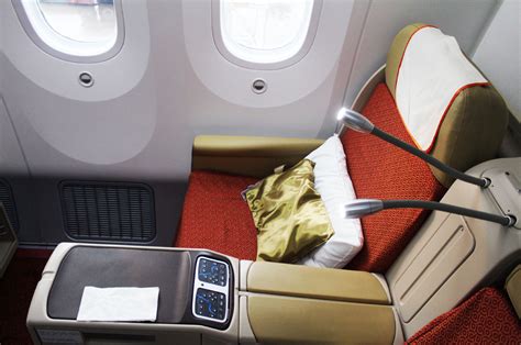Air India Business Class on 787 Dreamliner Review (MAA.